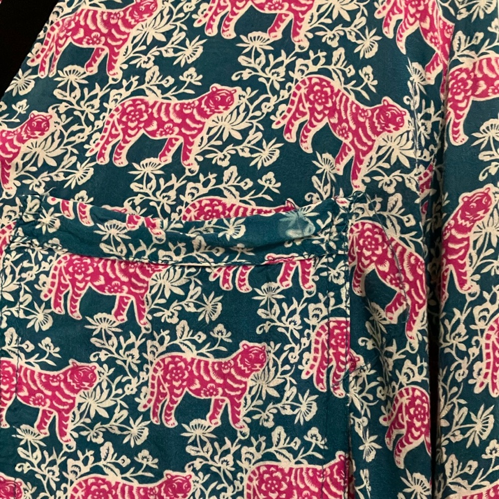 Women's Multicolor V-Neck Top - Picture 2 of 4